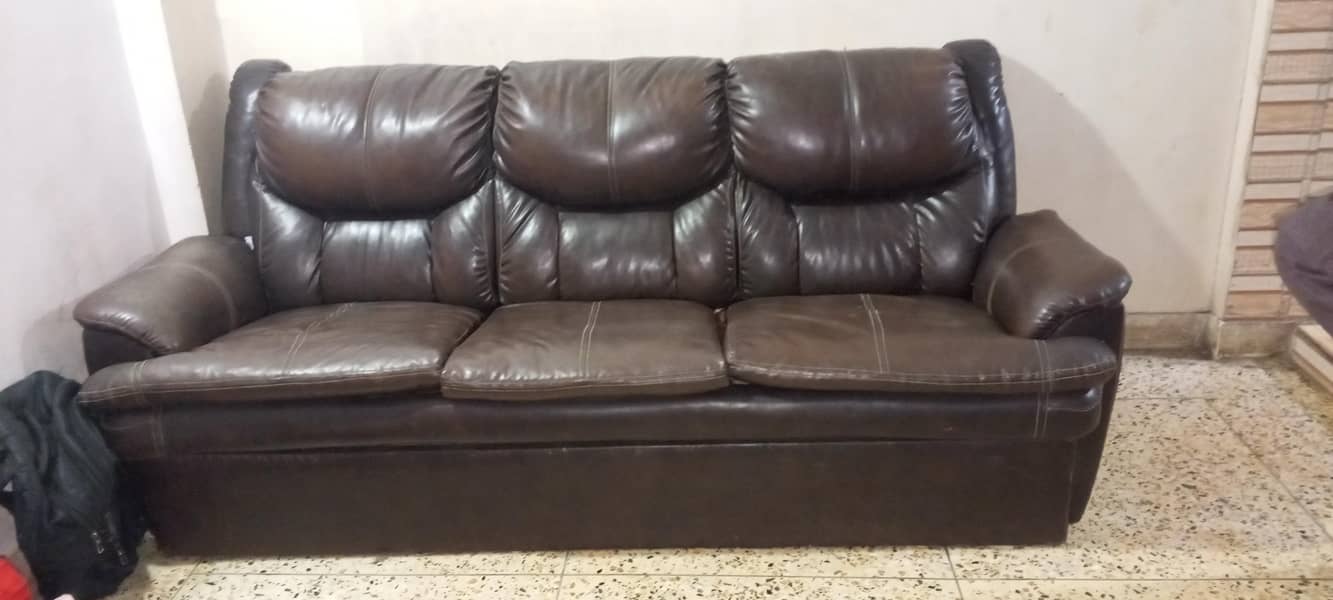 sofa good condition 2