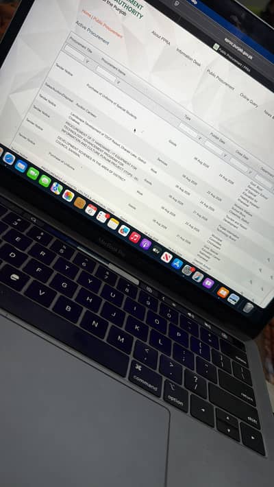 macbook pro 19