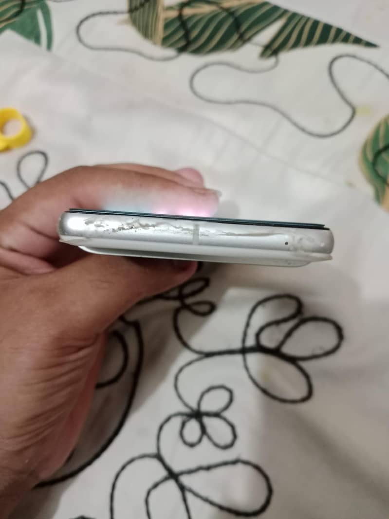 Google Pixel 7 3