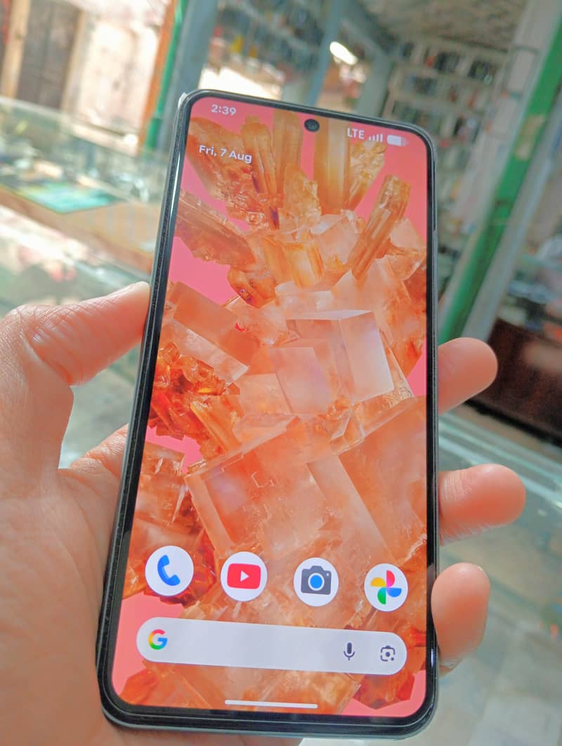 Google Pixel 8 3