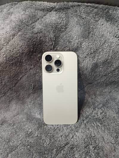 Apple iPhone 16 Pro | 128GB | with Box | minor scratches on screen