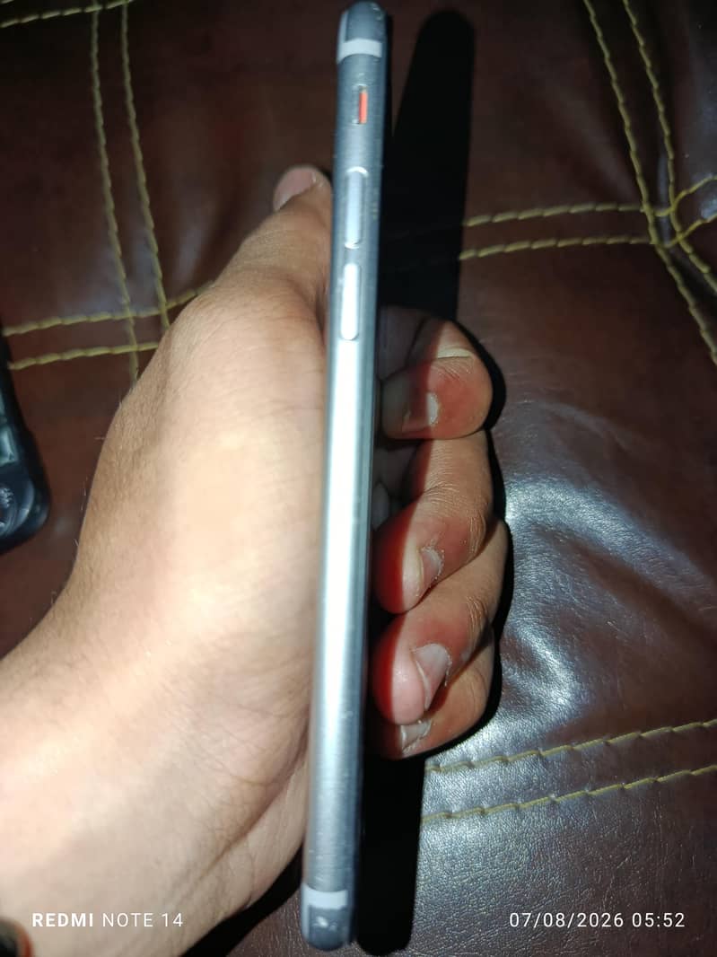 Apple iPhone 6 2