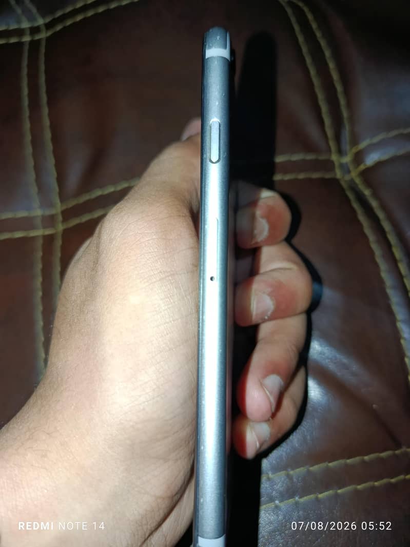 Apple iPhone 6 3