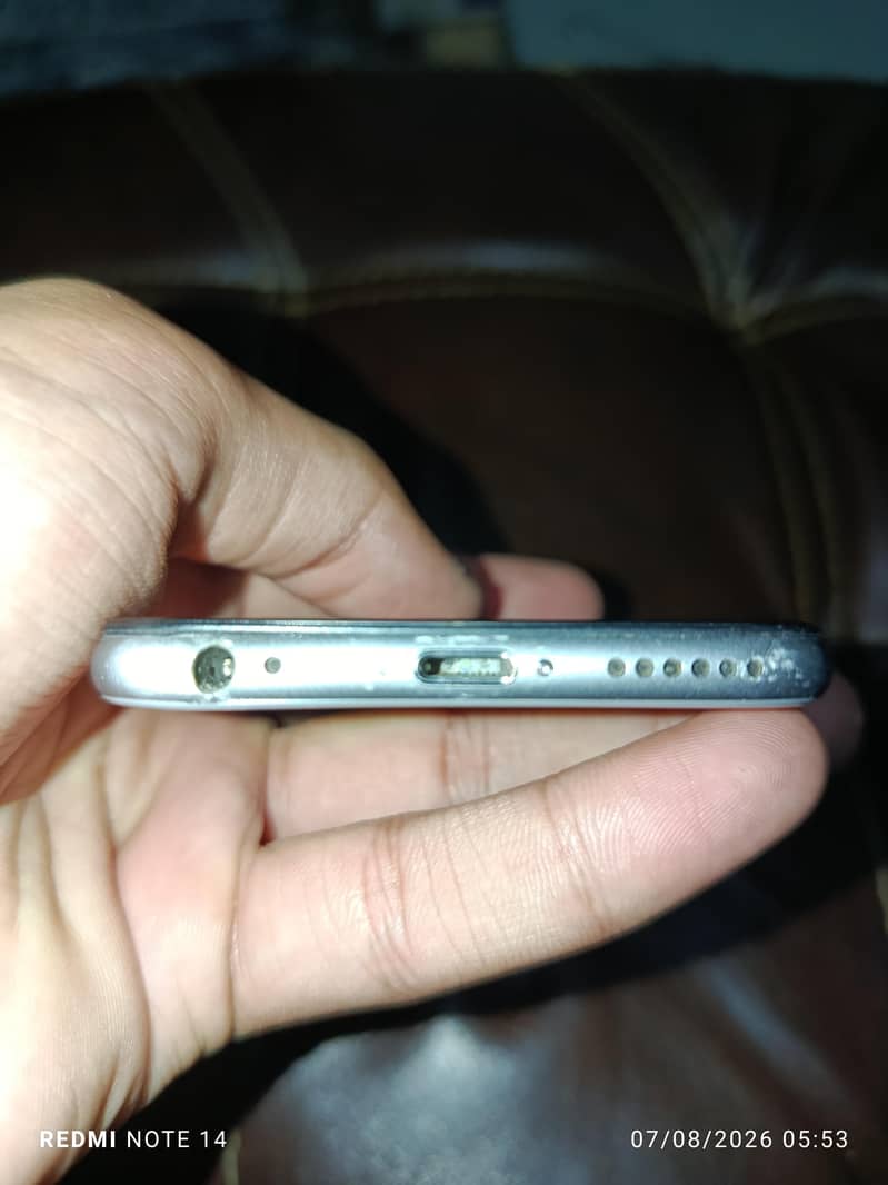 Apple iPhone 6 4
