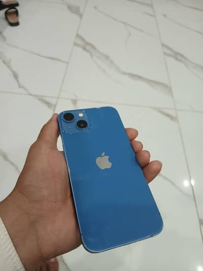 Apple iPhone 13