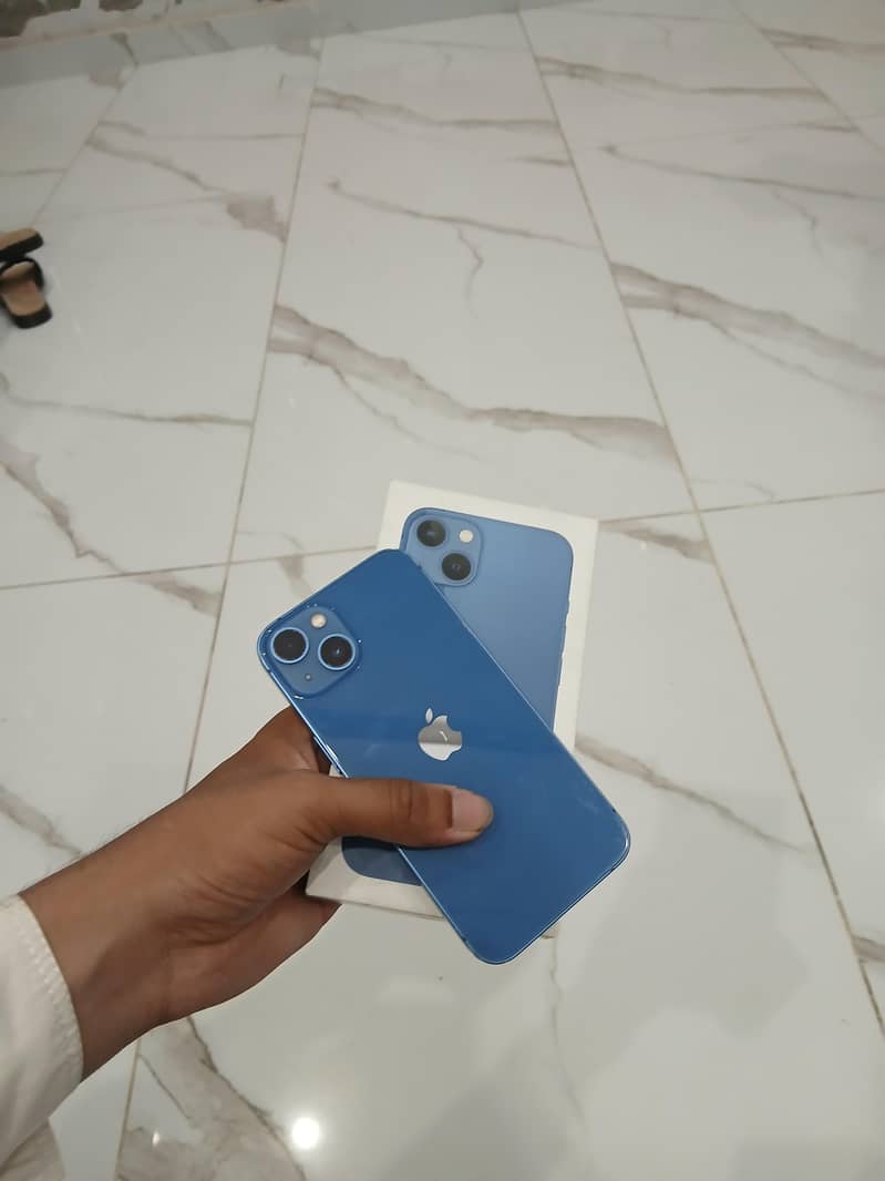 Apple iPhone 13 6