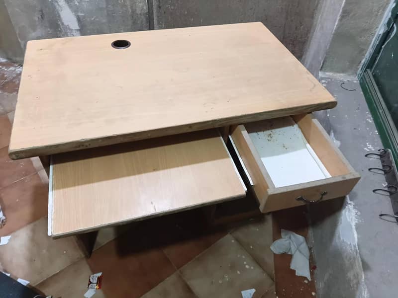 Wooden Computer Table 1
