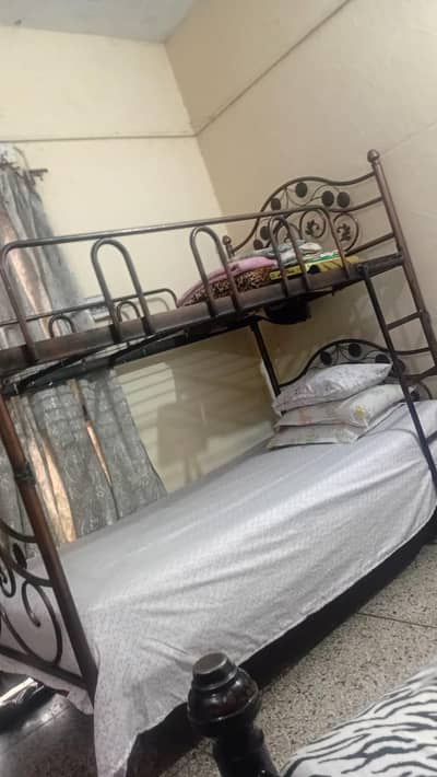 iron bed