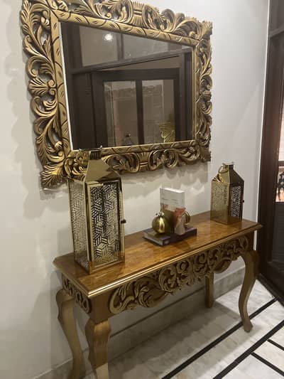 Consoles with mirrors