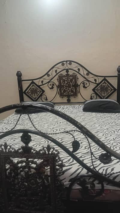 iron bed