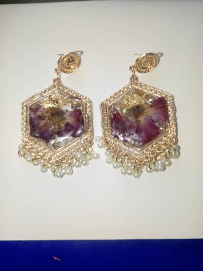 Ear Rings resin Material