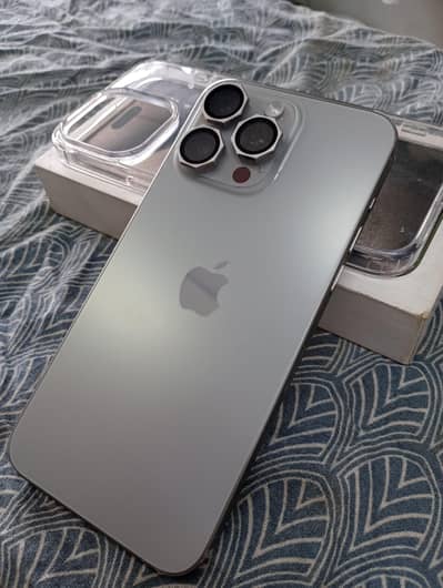 Apple iPhone 15 Pro Max