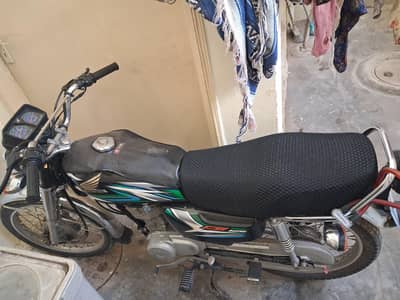 honda cg125 2023 modle black colour demand 180000