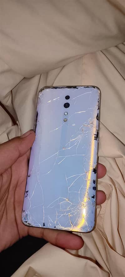 OPPO Reno Z : 8/128 - only phone  just description read