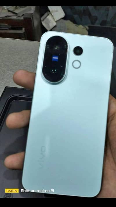 Vivo x200fe for sell. 0313 4935014
