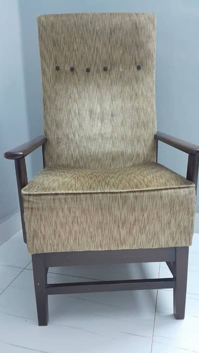 Solid Wooden Lounge/Visitor Chair with Premium Cushioned Upholstery