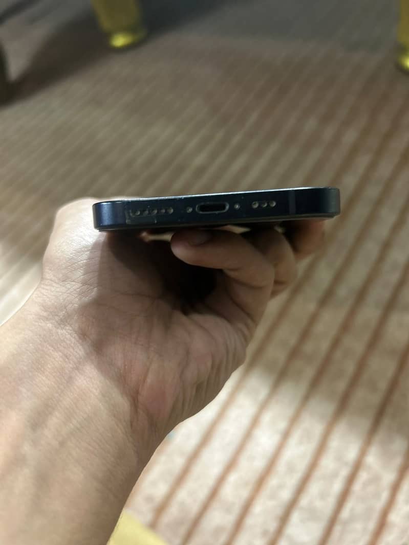 Apple iPhone 12 9