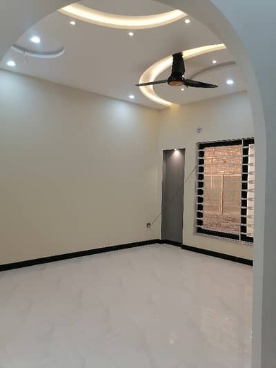5 Marla Brand New House Available For Sale Near Scheme 3