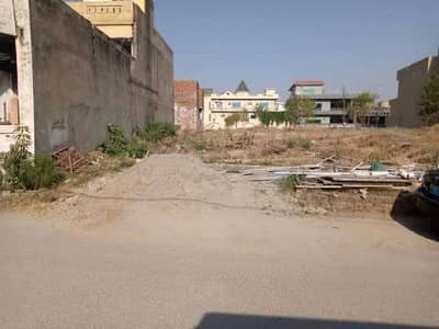 5 Marla Corner Plot Available For Sale In Yousaf Colony Near Scheme 3