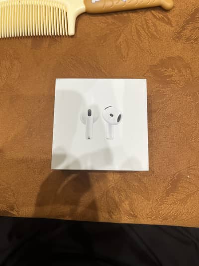 AirPods 4