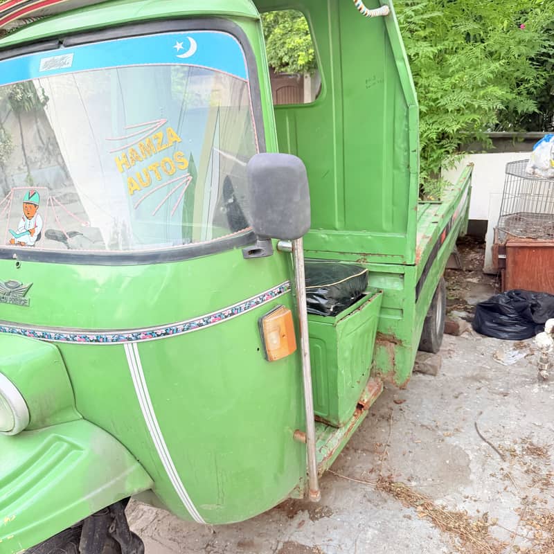Loader rickshaw 7
