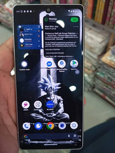Sharp Aquos R8s non pta Sim time available