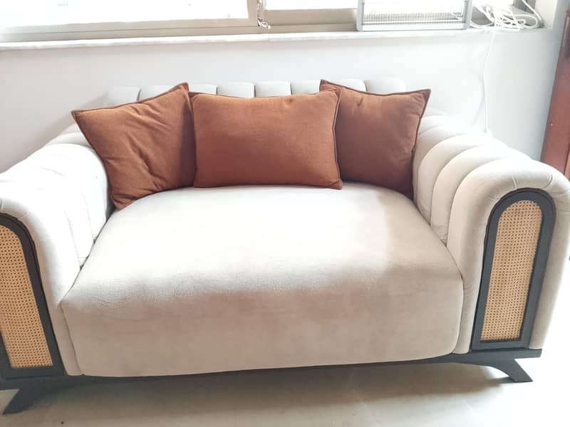 7 seter sofa with table 2