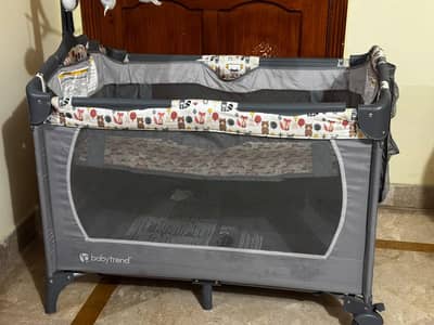 Baby Cot & Playard by baby trend brand