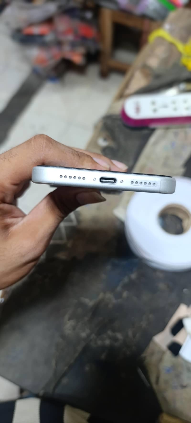 Apple iPhone 17 Pro Max 2