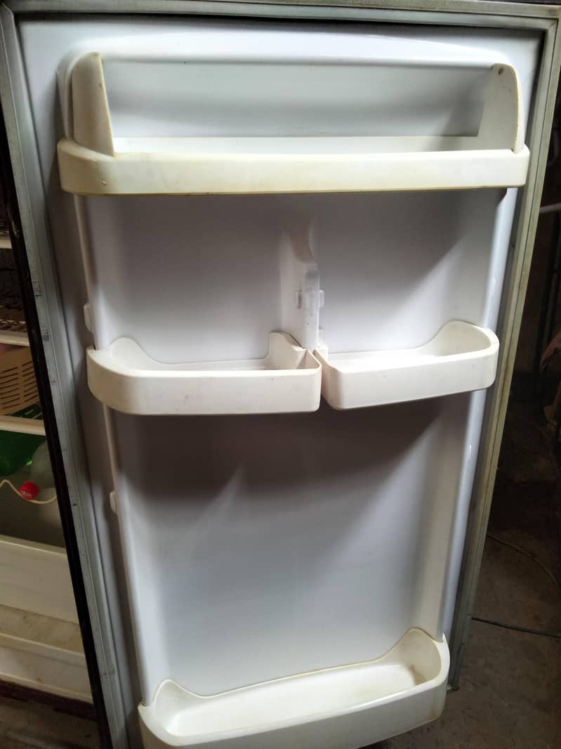waves midium good condition 12