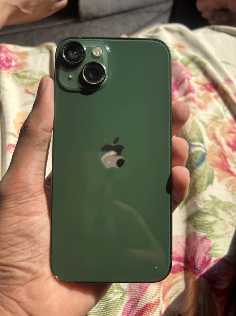 Apple iPhone 13 1