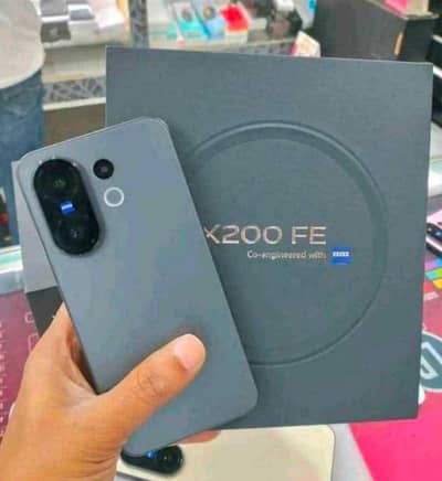 Vivo x200fe for sell. 0313 4935014