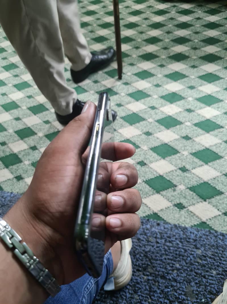 Apple iPhone X 2