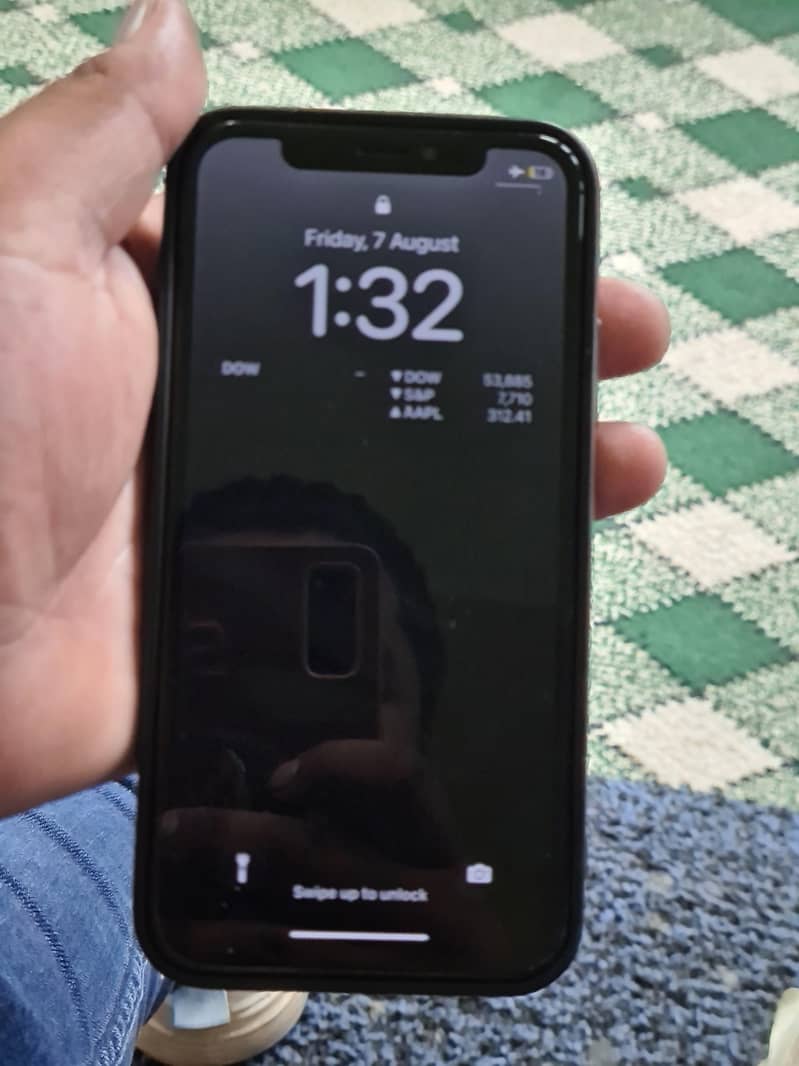 Apple iPhone X 4