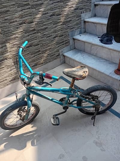 japaneeze cycle need to be repair seat brakes and tyres