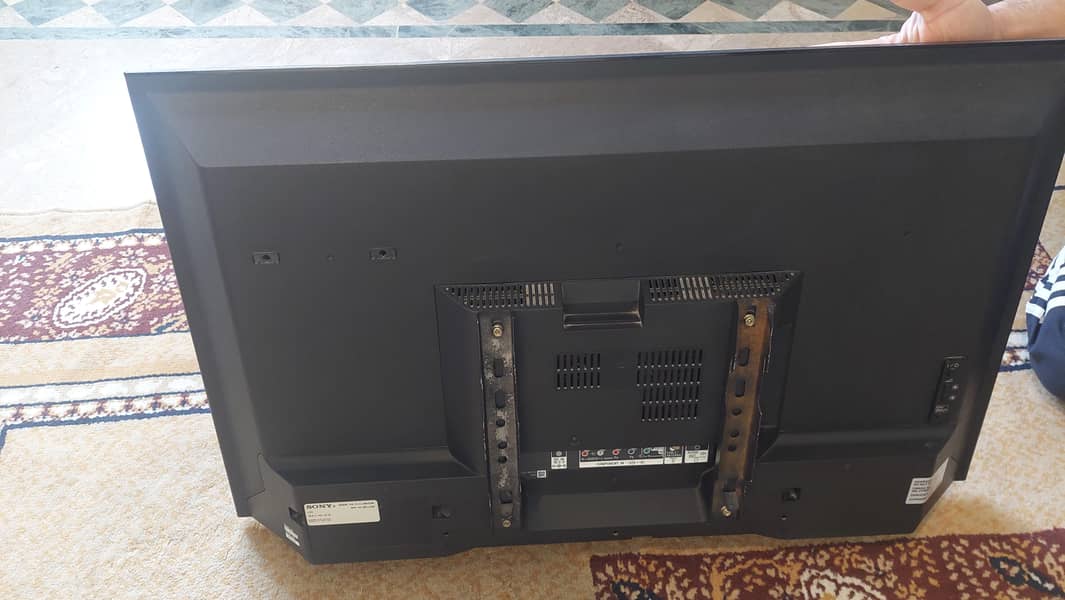 Sony Bravia LED TV 4
