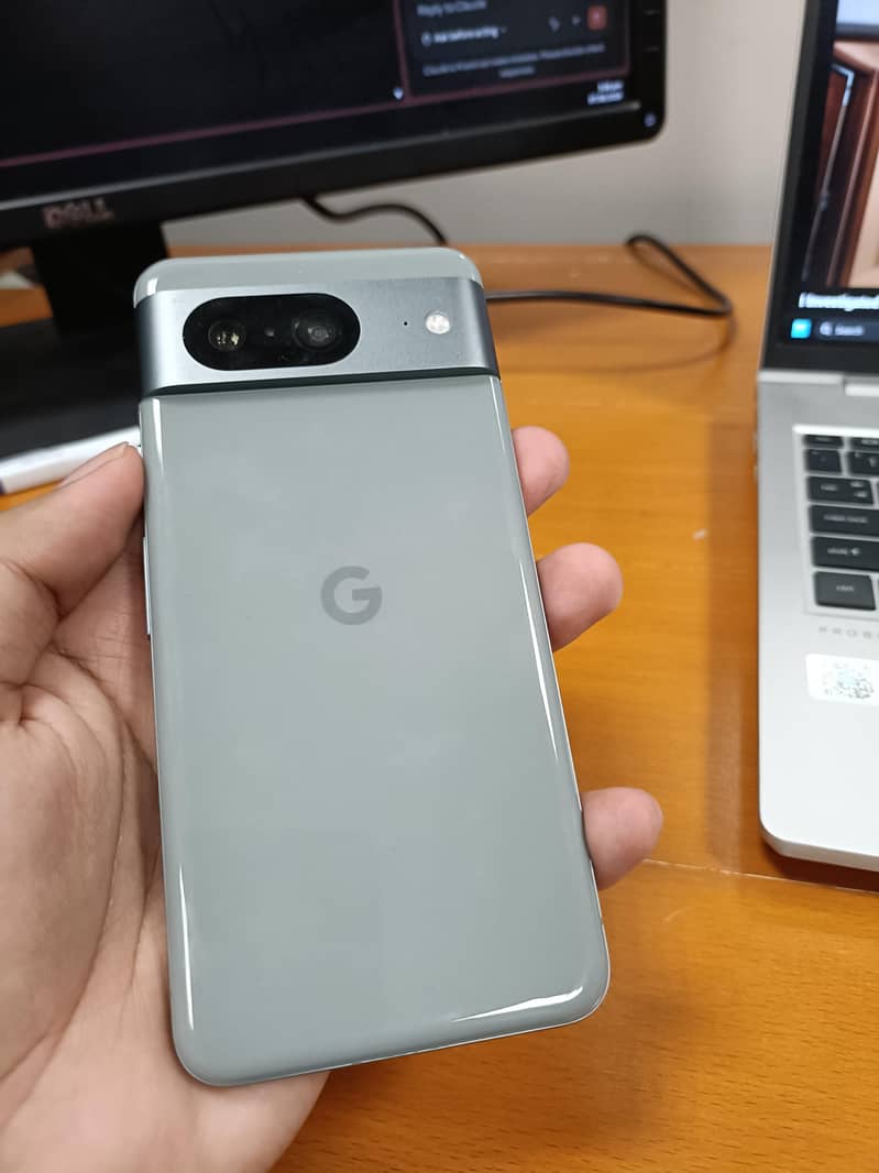 Google Pixel 8 5
