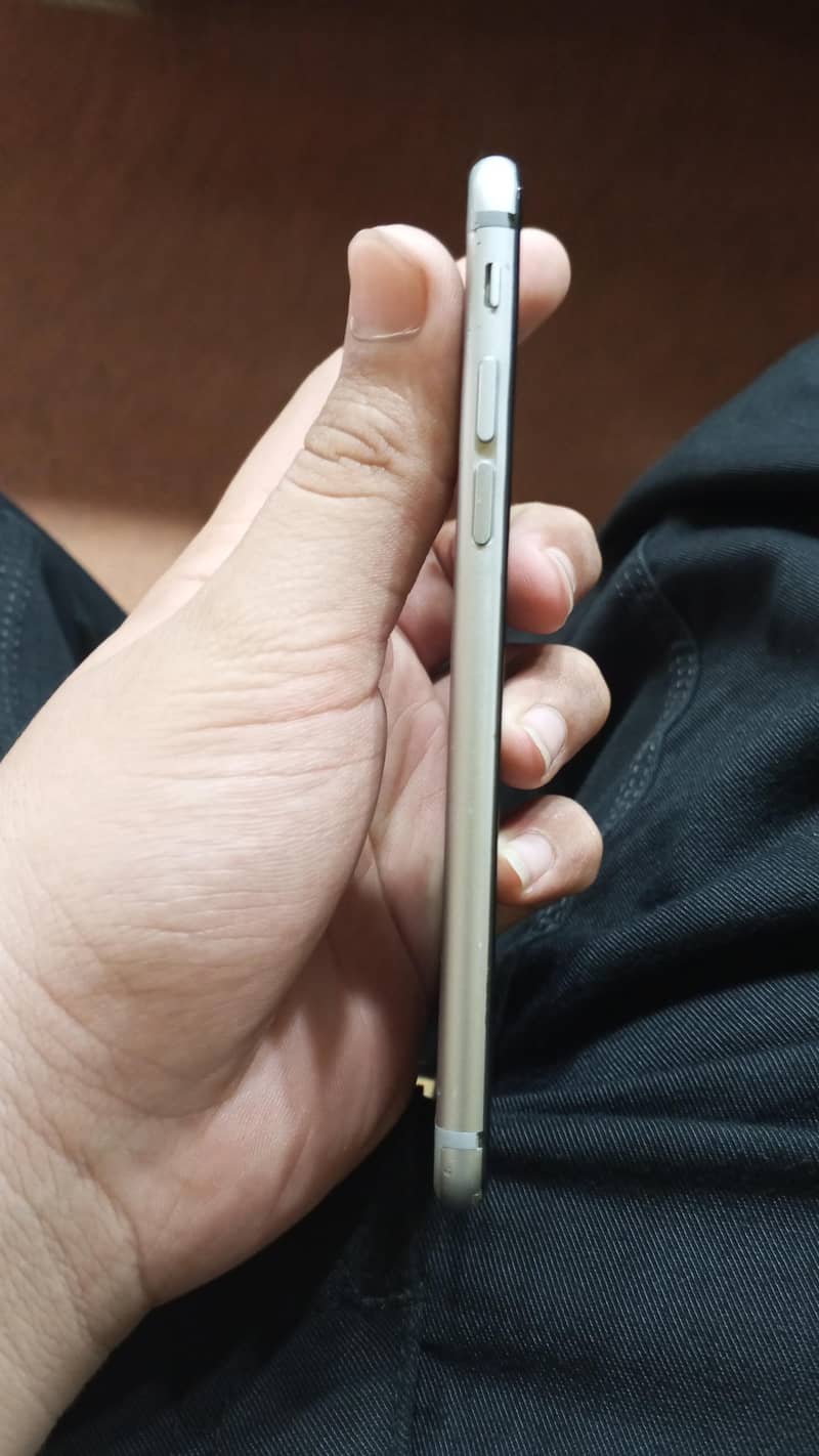Apple iPhone 6 2
