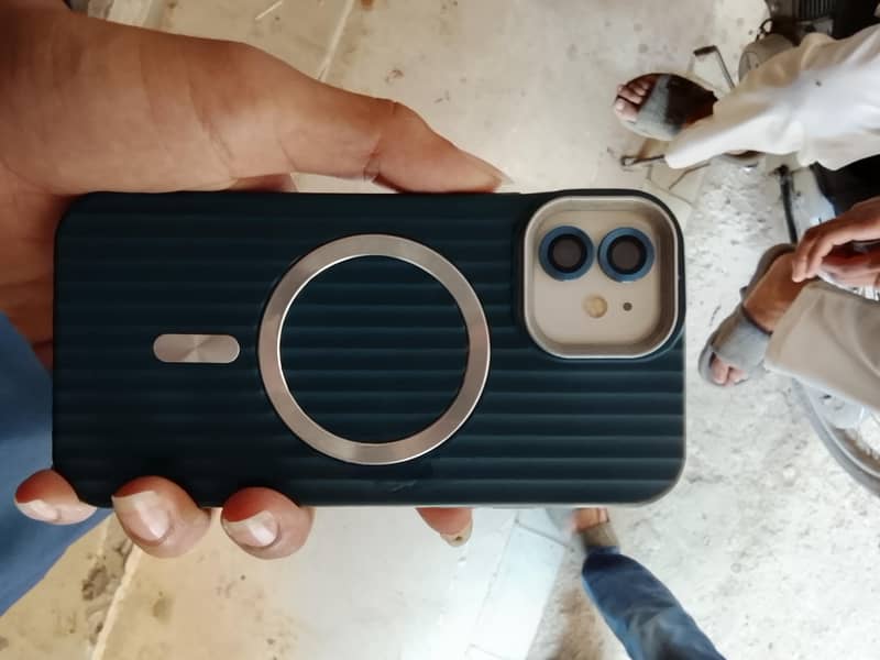 Apple iPhone 12 1