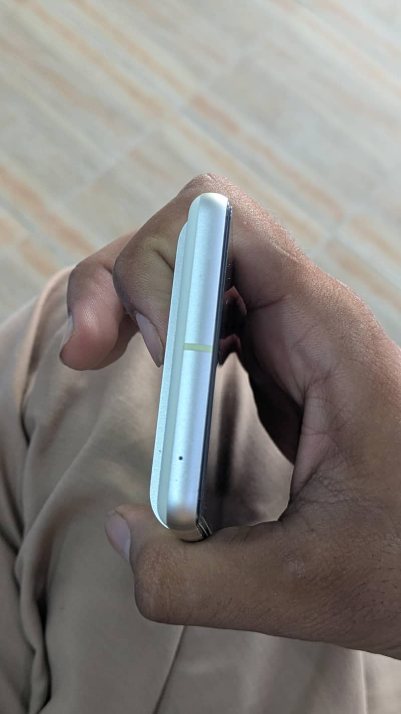 Google Pixel 7 2