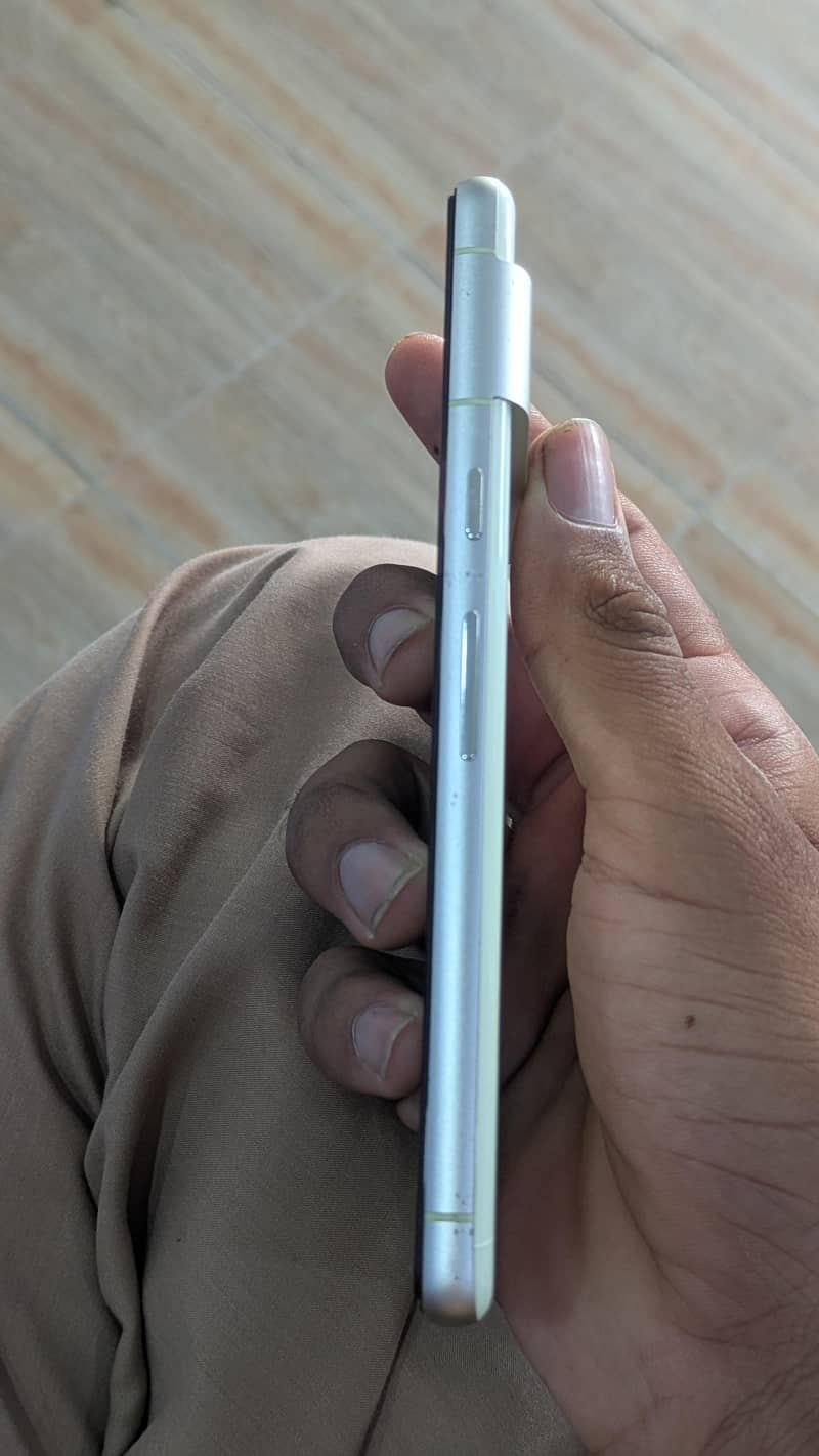 Google Pixel 7 3