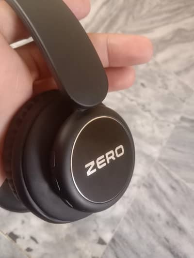 zero lifestyle head phone for sale