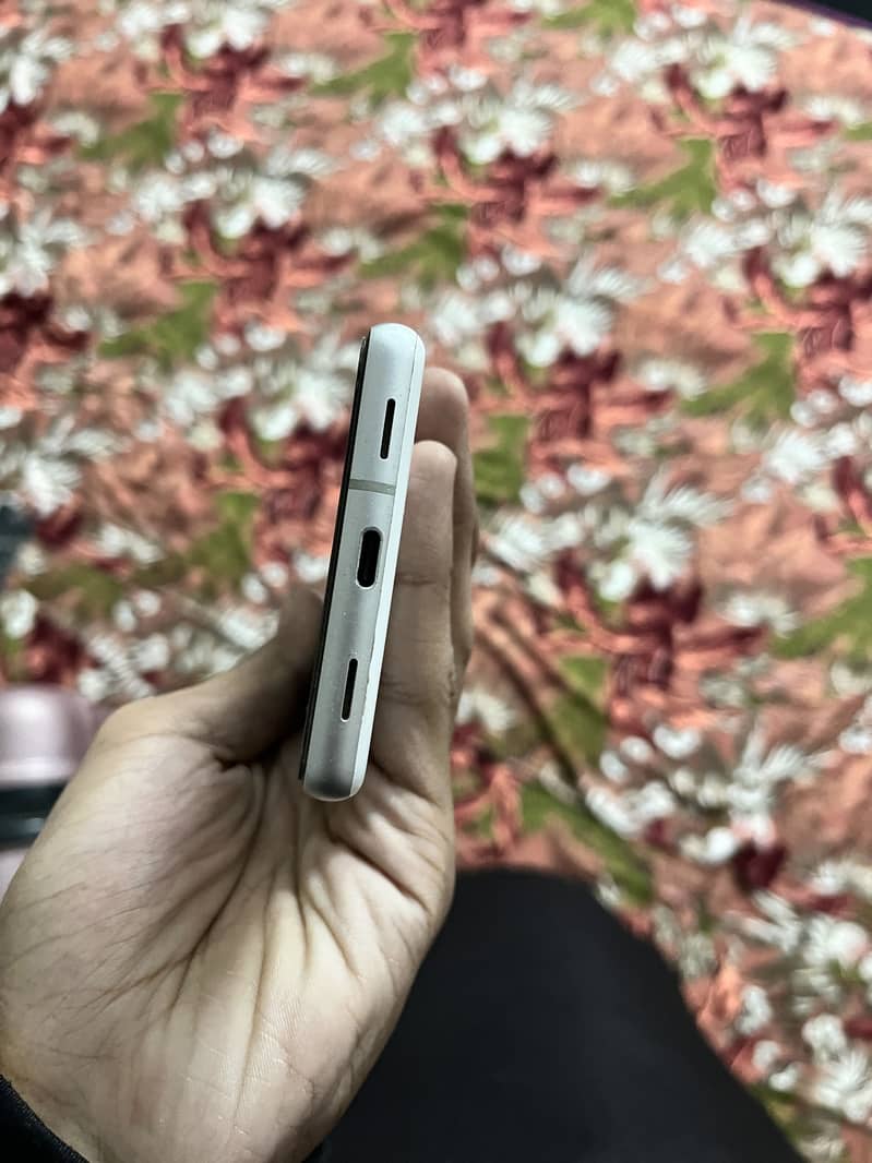 GOOGLE PIXEL 7A 4