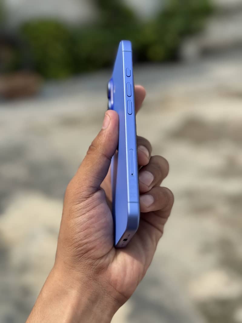 Apple iPhone 16 1