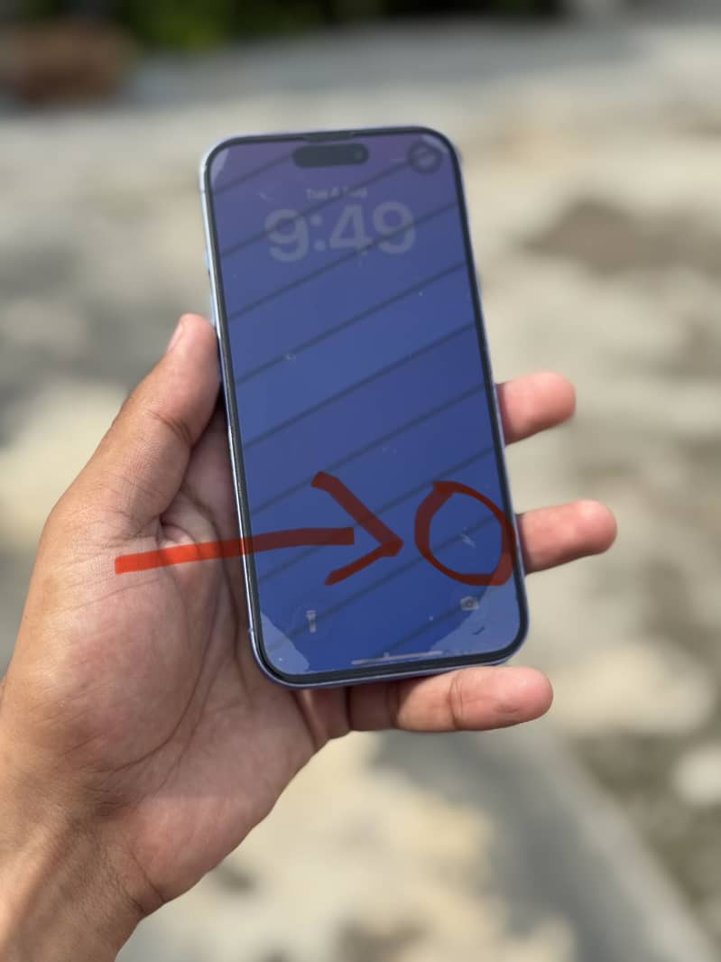 Apple iPhone 16 7