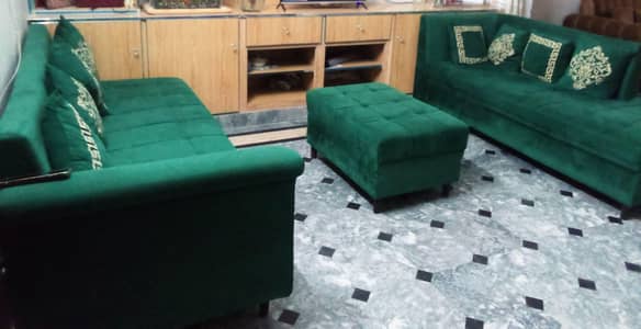L shaped 8 seater sofaset for urgent sale