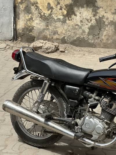 Bike one hand use hy 2021 model hy copy latter oky