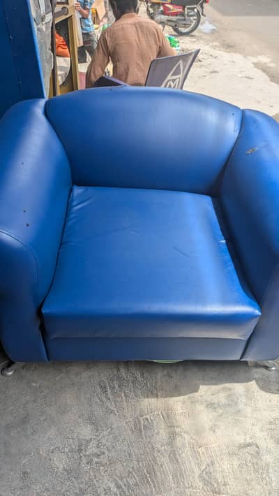 1seater 2setaer .  leather sofa wash able