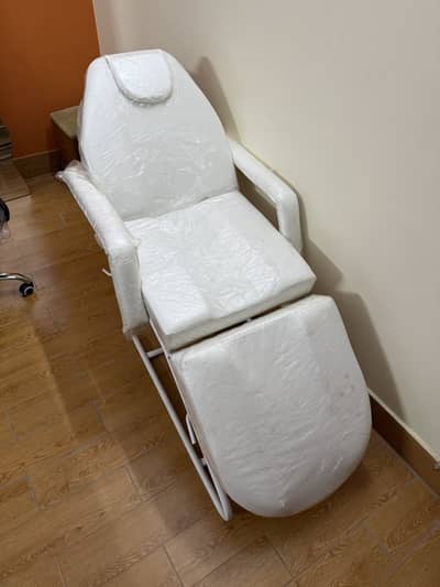 Aesthetic/ dental clinic Doctor bed For Sale