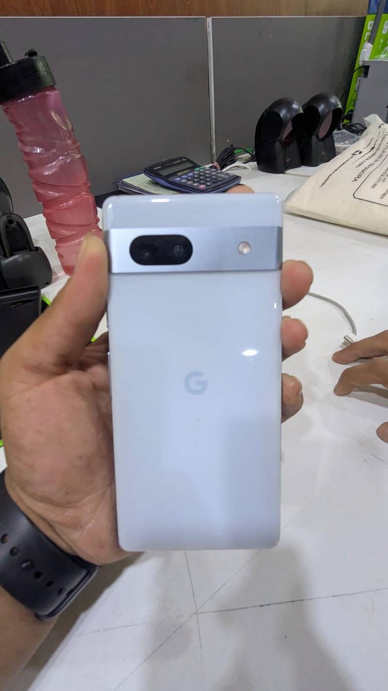 Google Pixel 7a 4